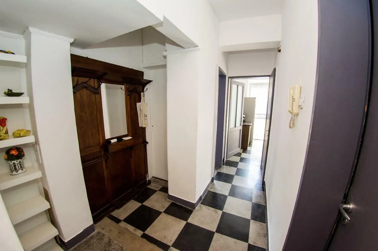 Center Sofia, Vitosha Boulevard Apartment